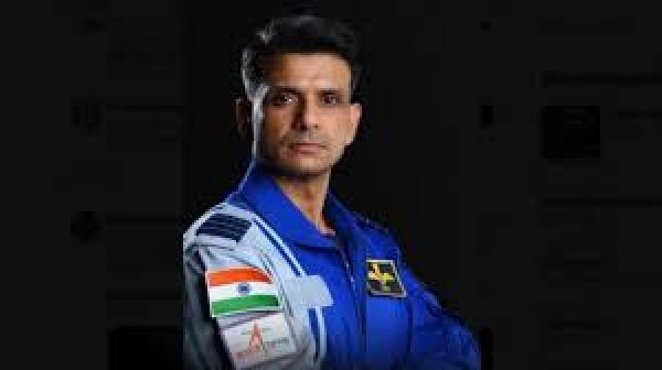 उप्र : अंतरिक्ष यात्री शुभांशु शुक्ला को प्रदान की गयी डॉक्टरेट की मानद उपाधि