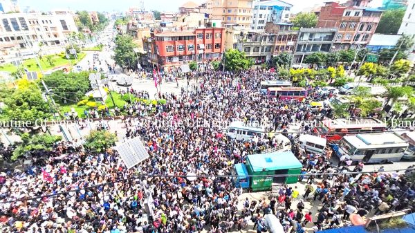 ‘छत्तीसगढ़’ का  संपादकीय : भ्रष्ट नेता-कुनबों के खिलाफ नेपाली युवा पीढ़ी की बगावत, सोशल मीडिया रोक आत्मघाती!