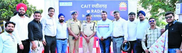 नागरिक हेलमेट को अपनी आदत बना लें तो अनगिनत जिंदगियां बचा सकते हैं-डॉ.सिंह