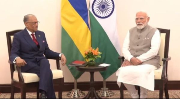 पीएम मोदी ने मॉरीशस के प्रधानमंत्री से की मुलाकात, द्विपक्षीय मुद्दों पर बातचीत 