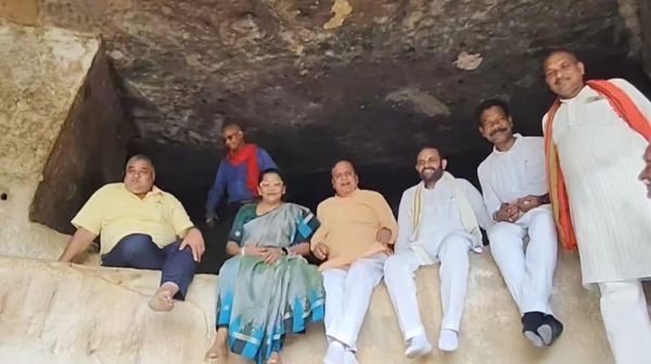 रामगढ़ पहाड़ पहुंचीं भाजपा की टीम