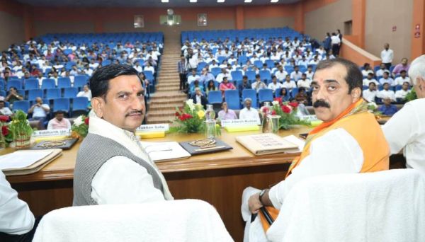 हमें ऐसा शहर बनाना होगा जो स्वच्छ, सुरक्षित और संस्कृति से जुड़ा हो- तोखन साहू 