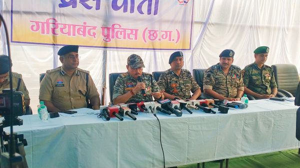 मारे गए 10 नक्सलियों पर था  5.22 करोड़ का इनाम