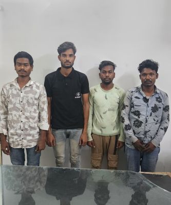 पुलिसकर्मी के साथ मारपीट करने वाले 4 गिरफ्तार, एक जशपुर का 