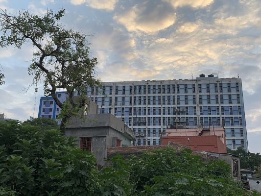 अपने तबके को चोट लगने पर ही बिलबिलाहट!