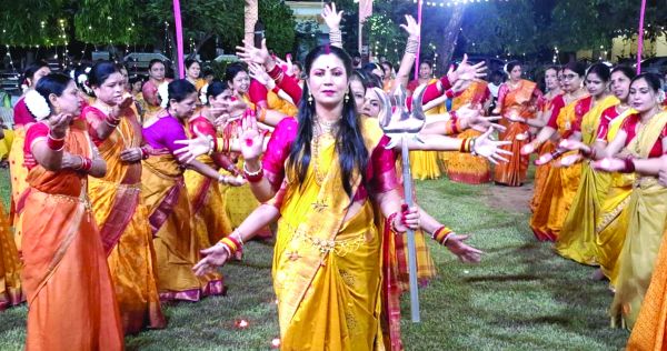 मारुति रेसीडेंसी में नवरात्रि महोत्सव का आयोजन भक्तिभाव और उत्साह के साथ