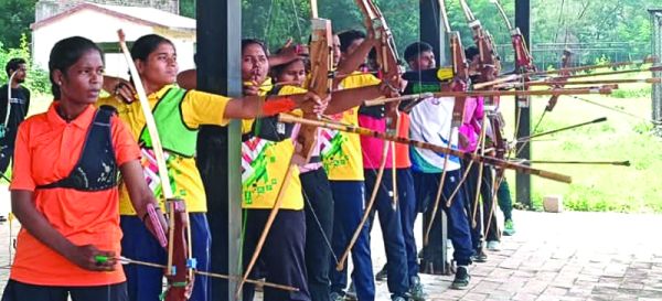 अंतर महाविद्यालयीन तीरंदाजी स्पर्धा में 12 महावि के 28 खिलाड़ी शामिल