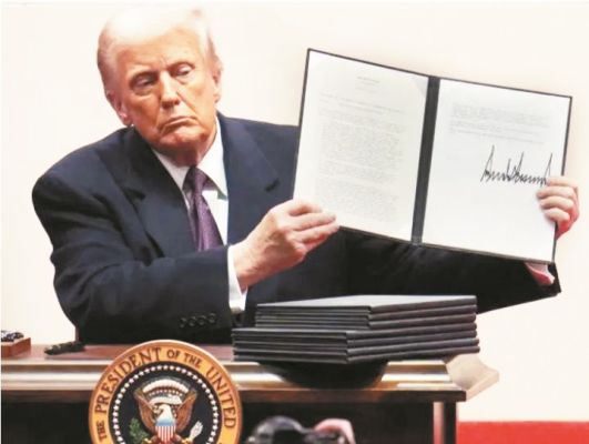 ट्रंप ने अब ब्रांडेड दवाओं पर लगाया 100 फ़ीसदी टैरिफ़, भारत पर क्या होगा असर