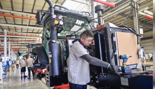 निर्धारित आकार से बड़े औद्योगिक उद्यमों का लाभ पहले आठ महीनों में 0.9 फीसदी बढ़ा