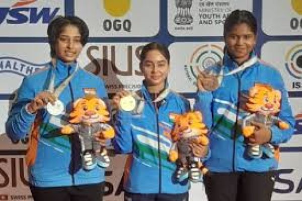 महिला जूनियर एयर राइफल में भारत का क्लीन स्वीप, हिमांशु को भी स्वर्ण पदक
