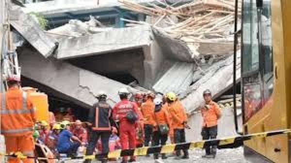 इंडोनेशिया में स्कूल हादसे में दर्जनों लोगों की मौत की आशंका