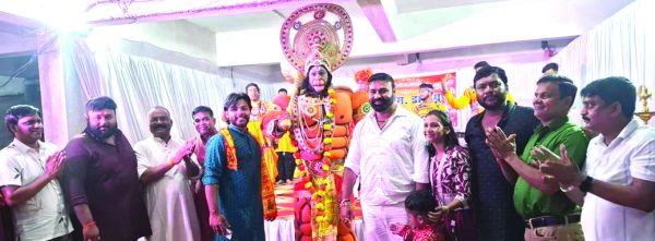 नवरात्र में अशोका पाम मेडोस में माता जगराता और वृद्धजन सम्मान