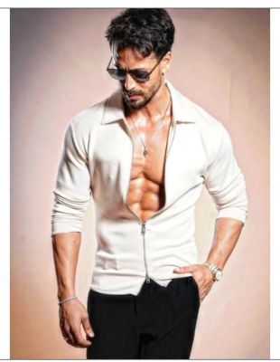 एक्शन स्टार टाइगर श्रॉफ ने किया खुलासा, बताया खुद करते हैं सारे स्टंट, नहीं लेते स्टंटमैन की मदद