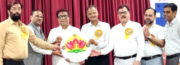 आईआईआईटी में समग्र विकास को बढ़ावा देने लीडरशिप लेक्चर सीरीज