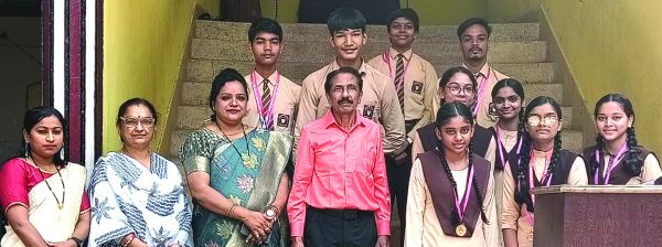 पहलवान कन्हैयालाल कसार की पुण्यतिथि पर अधिकतम अंक वाले छात्र-छात्राओं का सम्मान