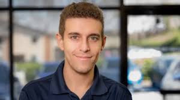 अमेरिकी शतरंज ग्रैंडमास्टर डैनियल नारोदित्स्की का 29 वर्ष की आयु में निधन, प्रज्ञानानंद ने दी श्रद्धांजलि