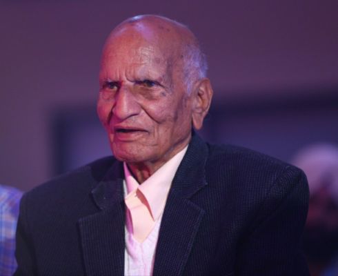 सौ के हुए ‘सरदार’