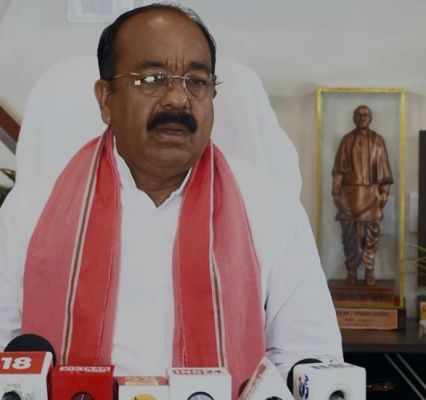 राज्योत्सव से पहले प्रधानमंत्री  मोदी  का  नवा रायपुर में रोड शो