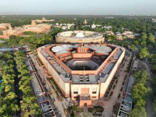 आठवें वेतन आयोग के गठन संबंधी प्रावधानों को मंजूरी, 18 माह में देगा सिफारिशें आठवें वेतन आयोग के गठन संबंधी प्रावधानों को मंजूरी, 18 माह में देगा सिफारिशें