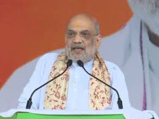 लालू बेटे को मुख्यमंत्री, सोनिया बेटे को प्रधानमंत्री बनाना चाहती हैं, दोनों पद रिक्त नहीं : शाह