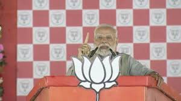 पीएम मोदी ने कहा, 'बिहार में दो युवाओं ने झूठे वादों की दुकान खोली है'