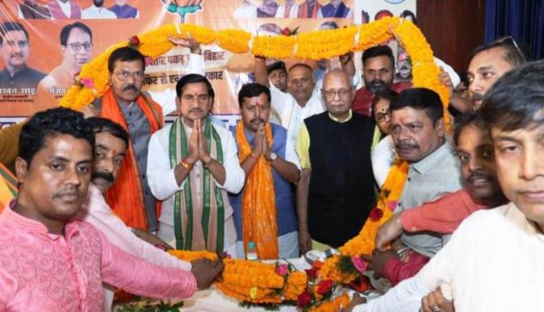 बिहार में एनडीए की लहर, फिर से बनेगी डबल इंजन सरकार : तोखन साहू