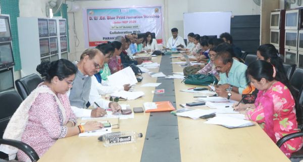 बोर्ड परीक्षाओं के लिए देश भर के लिए एक प्रश्न पत्र सेट करने प्रशिक्षण 