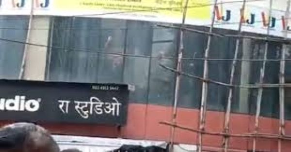 मुंबई में बंधक बनाने वाले ने पुलिस प्रवेश को रोकने के लिए दरवाजों, खिड़कियों पर लगाया था सेंसर