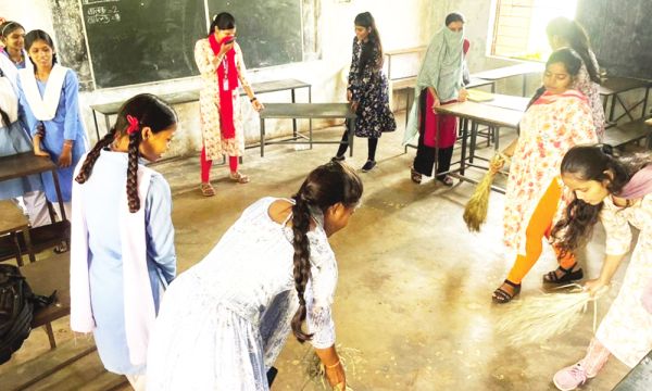 सेवा अध्ययन को वास्तविक रूप में कलिंगा विद्यार्थियों ने किया प्रदर्शित