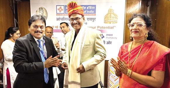 सेंट्रल बैंक ऑफ इंडिया जनसम्पर्क अधिकारी नायर को भावपूर्ण विदाई