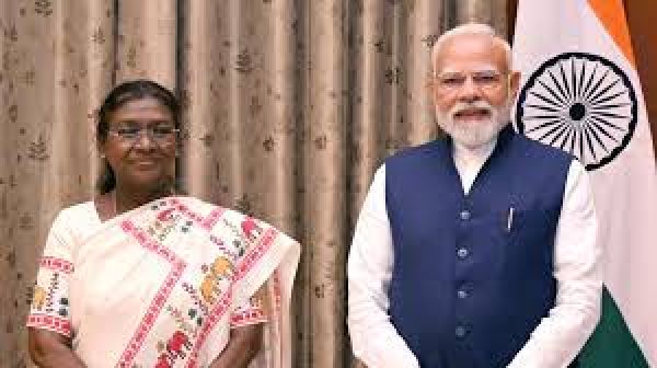 राष्ट्रपति मुर्मु ने भारतीय महिला क्रिकेट टीम की तारीफ़ की, पीएम मोदी क्या बोले