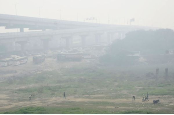 दिल्ली-एनसीआर में सांस लेना हुआ मुश्किल, पूरे हफ्ते रहेगी तापमान में गिरावट