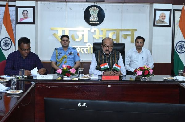 मानवीय संवेदना के साथ बस्तर के आकांक्षी क्षेत्रों में विकास कार्य करें -  डेका