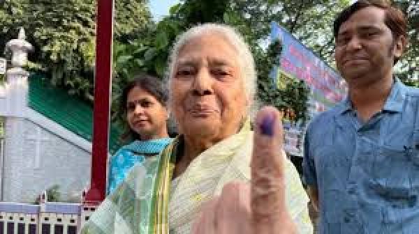 बिहार: पटना में अब तक सबसे कम वोटिंग, जानिए कहां पर सबसे ज़्यादा हुआ मतदान