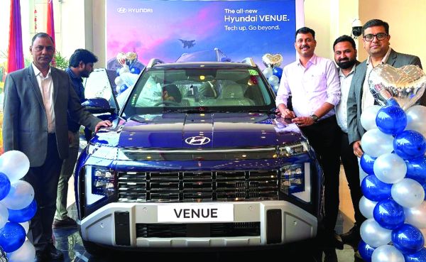 ऑल न्यू वेन्यू और वेन्यू एन लाइन पावरफुल, यूनिक लैंग्वेज तथा स्ट्राइकिंग पै्रजेंस महसूस कराएंगी-रोहित