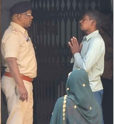 चीरघर में एएसआई ने गरीब बेटे से शव सौंपने के लिए रुपये, कैमरे में कैद हुई पूरी घटना- जांच शुरू