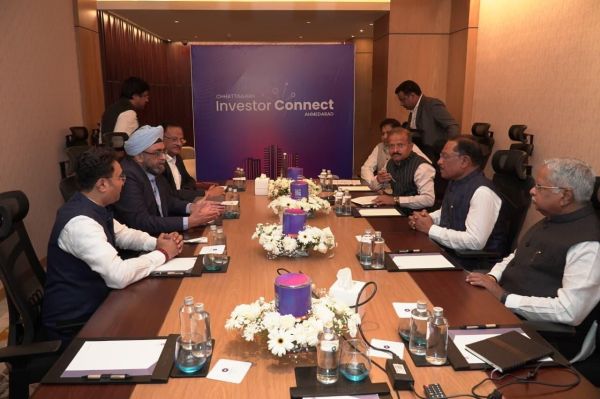 टोरेंट ग्रुप ने छग में 23,100 करोड़ निवेश का दिया प्रस्ताव