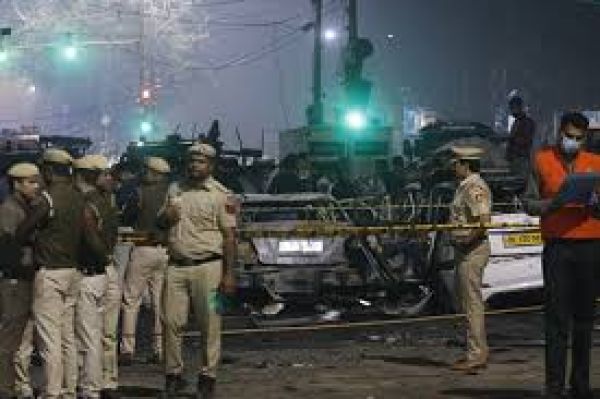 लाल किला विस्फोट : घटनास्थल से एकत्र किए 40 से अधिक नमूनों में दो कारतूस, विस्फोटक शामिल