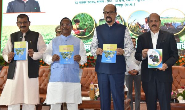 जल संरक्षण, प्राकृतिक और जैविक खेती की ओर बढ़ना आवश्यक:  डेका