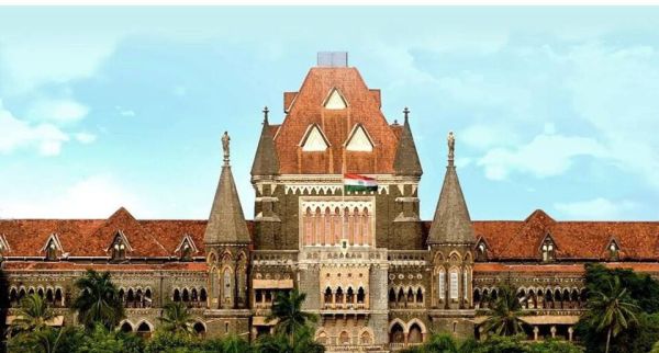 ओएनजीसी की गैस चोरी पर जनहित याचिका, रिलायंस को बॉम्बे हाईकोर्ट का नोटिस जारी 