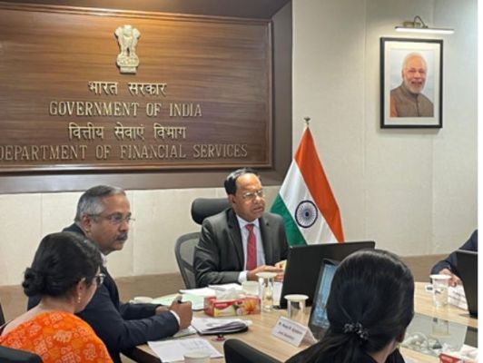 इंश्योरेंस कंपनियां हेल्थ क्लेम के सेटलमेंट में लाएं तेजी, स्टैंडर्ड ट्रीटमेंट प्रोटोकॉल भी तैयार करें : केंद्र 