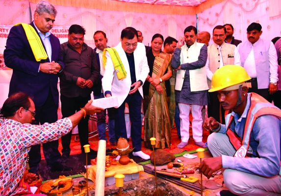 औद्योगिक विकास संग कर्मचारियों के कल्याण के लिए बालको निरंतर कार्य कर रहा है-मंत्री देवांगन