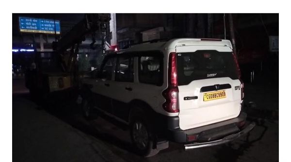 उद्योग मंत्री की पायलेटिंग स्कॉर्पियो दुर्घटनाग्रस्त, ड्राइवर के नशे में था 