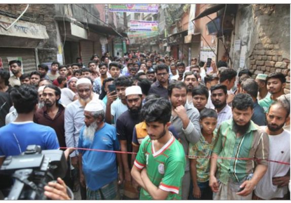 बांग्लादेश में भूकंप से तबाही: शेख हसीना ने जताया दुख, राहत प्रयासों में ढिलाई के लिए यूनुस सरकार को ठहराया जिम्मेदार 