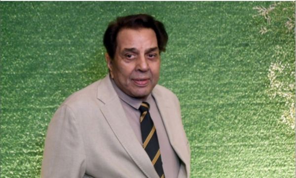 अभिनेता धर्मेंद्र का निधन