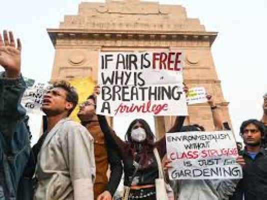 इंडिया गेट प्रदर्शन : अदालत ने पांच प्रदर्शनकारियों को दो दिन की न्यायिक हिरासत में भेजा