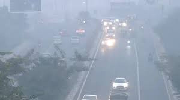 दिल्ली: जहरीली हवा से कोई राहत नहीं, इथियोपिया से उठे राख के गुबार को लेकर भी चिंताएं