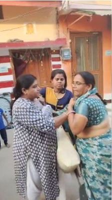 महिला बीएलओ के साथ मारपीट 