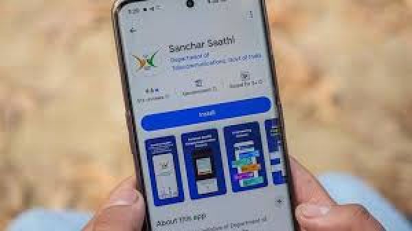 मोबाइल ऐप्स क्या आपका पर्सनल डेटा चुरा सकते हैं, आप ख़ुद को सुरक्षित कैसे रख सकते हैं?
