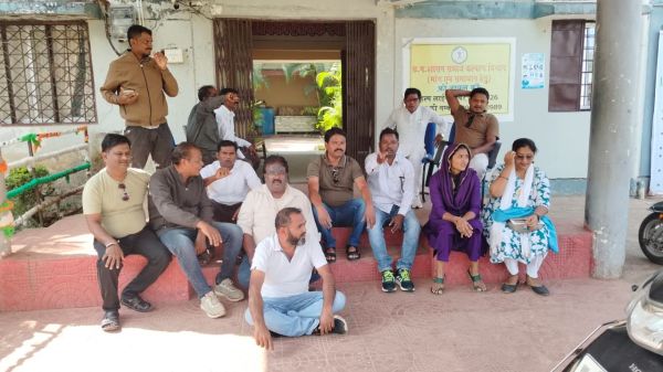 टेंडर फार्म नहीं मिलने के मुद्दे पर कांग्रेस का सुकमा नपा में विरोध